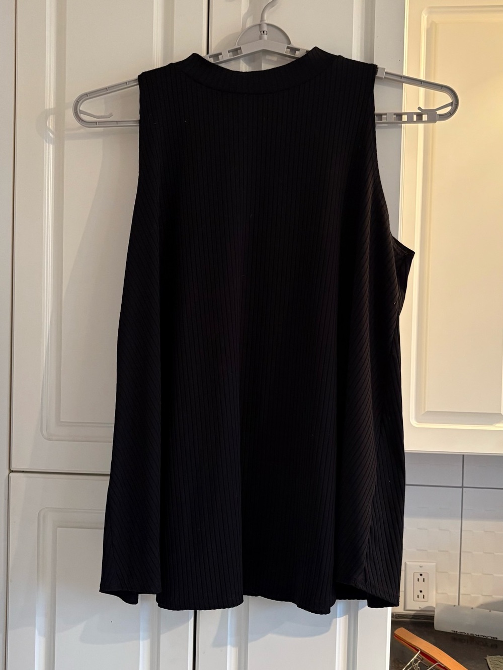 Sleeveless Ribbed Black Swing Tank Top/tunic